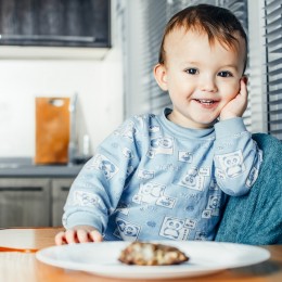 First Food Ideas for New Baby Teeth
